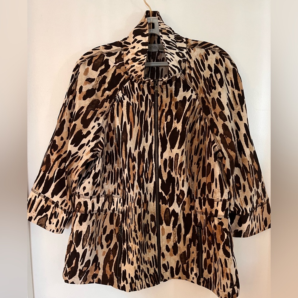 Zenergy by Chicos size 2 animal print jacket with 3/4 sleeves. Very nice looking